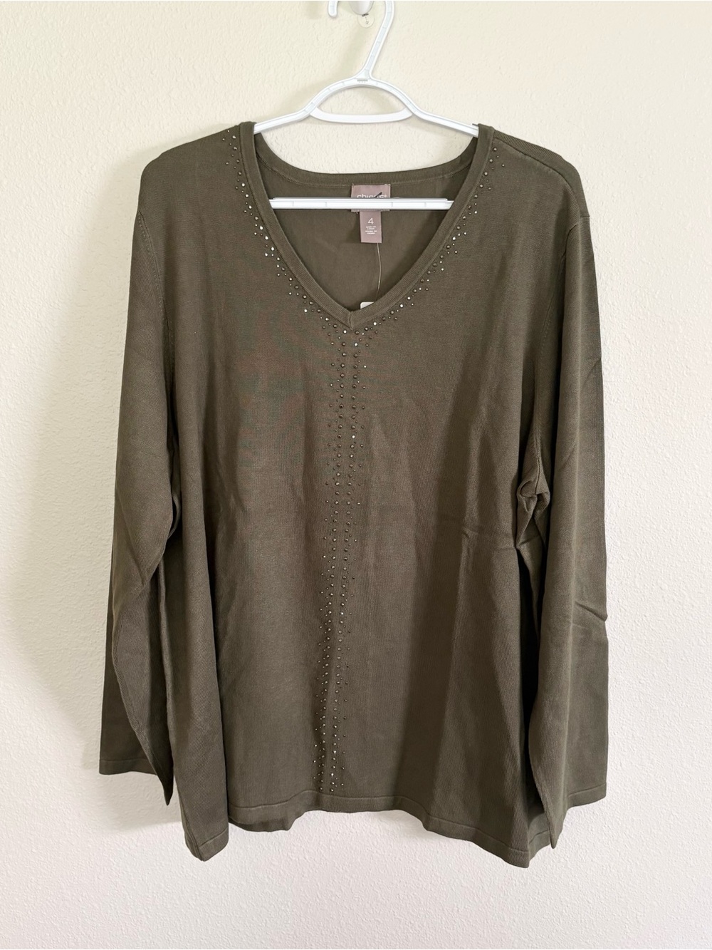 NWT Chicos Green Embellished V-neck Pullover Sweater Shirt Comfy Sz 4